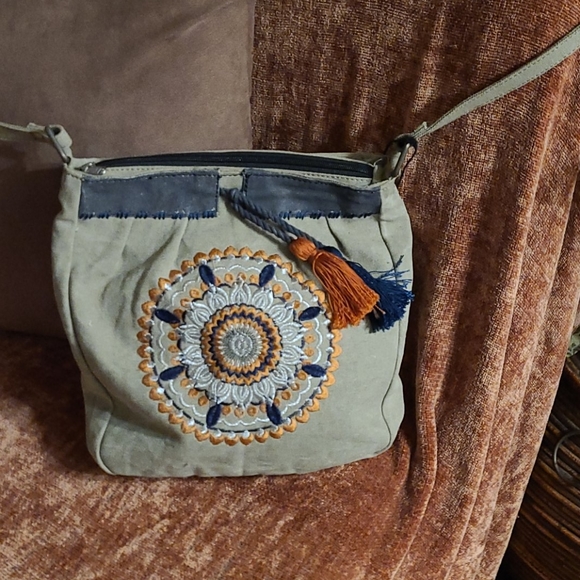 NEW BO HO MONA B. NWT TASSEL CROSS BODY BAG - Picture 8 of 16